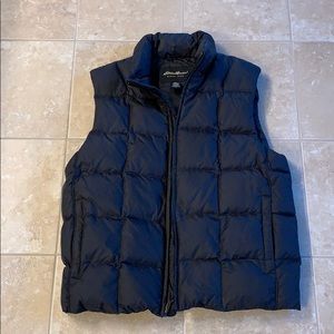 Eddie Bauer Mens down vest black